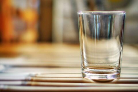 Waardig sterven door stoppen met eten en drinken