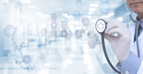 Drie van de vijf wereldwijde zorgconsumenten noemen zorg overbelast