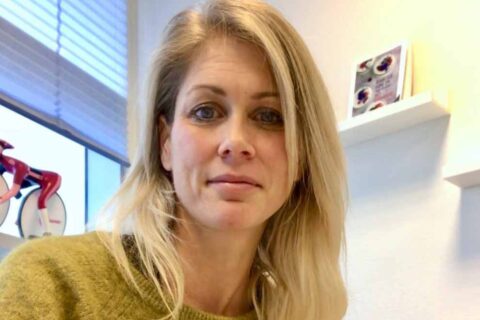 Huisarts Janneke Stolker werkt met patiënt aan leefstijl