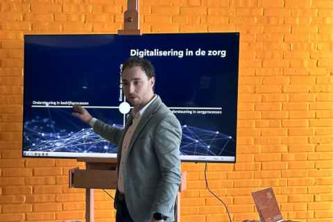 ‘Digitalisering zorg vraagt om gerichte strategie’