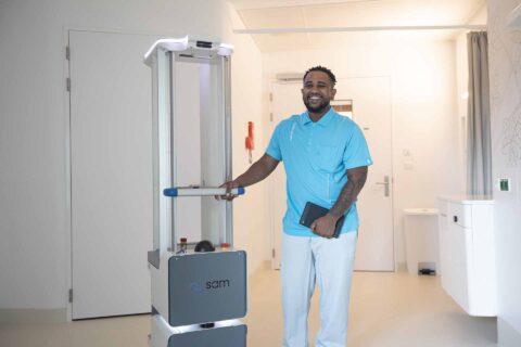 Robot SAM vermindert ziekenhuisinfecties