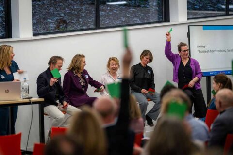 Eerstelijnsseminar 2025: zorggroepen moeten regie pakken